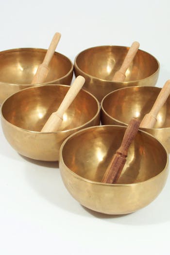 De-Wa singing bowl with beater