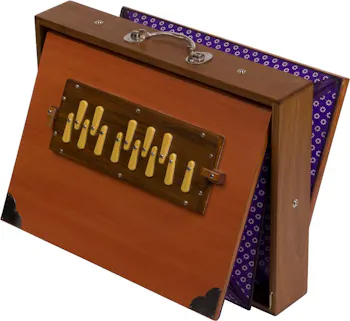 Knock on Wood Shruti Box, Chromatic