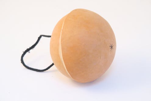 Knock on Wood Large coco shaker