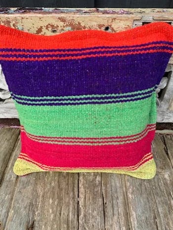 KOW Peruvian cushion 7